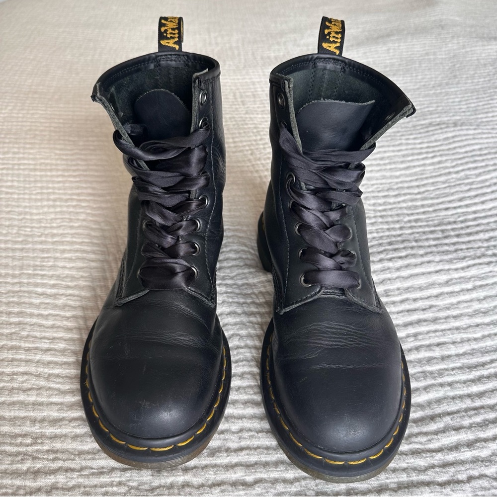 Dr. Martens Boots Leather Black 1460